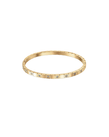 Nora Bangle